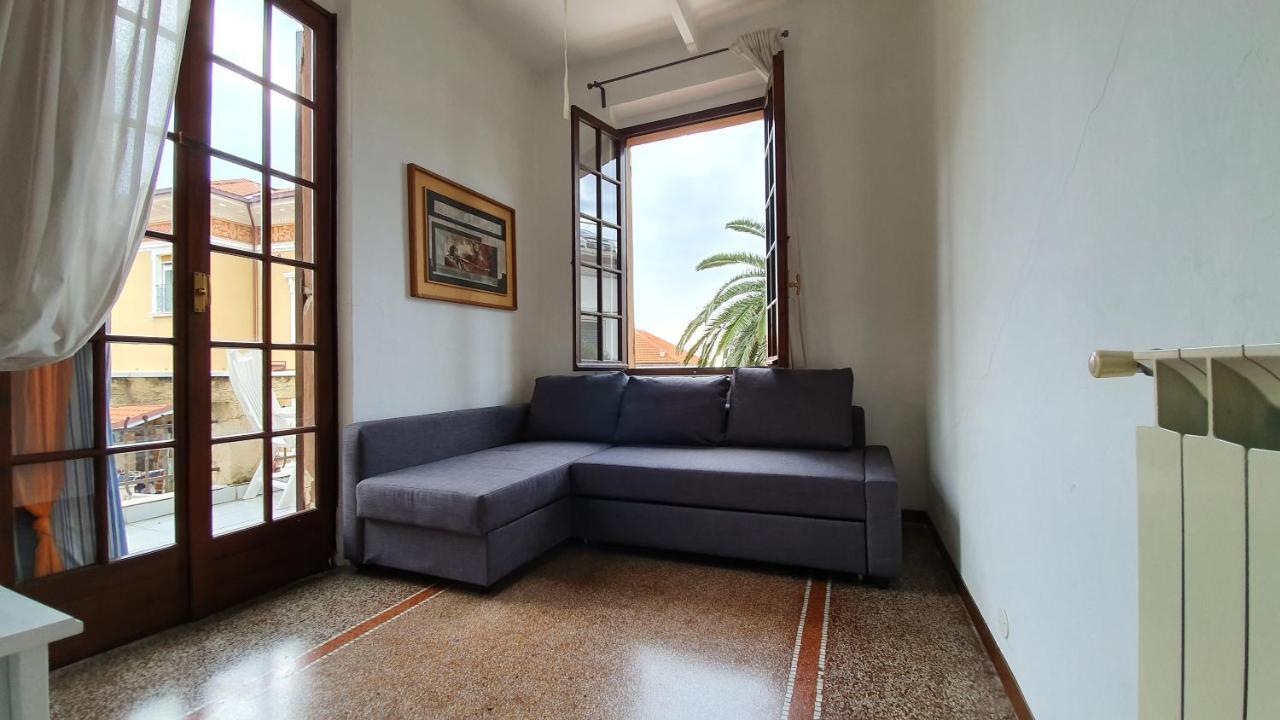 Casa Indipendente A 200 Metri Dal Mare Apartment Varazze Exterior photo